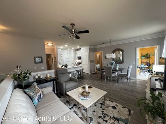 2nd image of 8807 Villa View Cir Unit 204