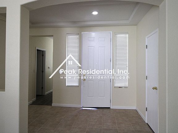 3rd image of 8262 Yorkton Way