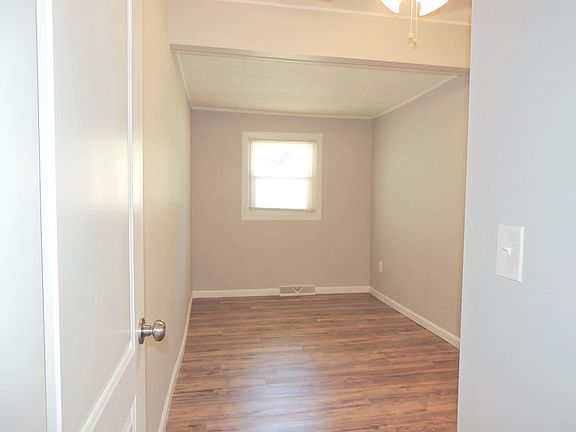 5th image of 54 Wicklow Dr