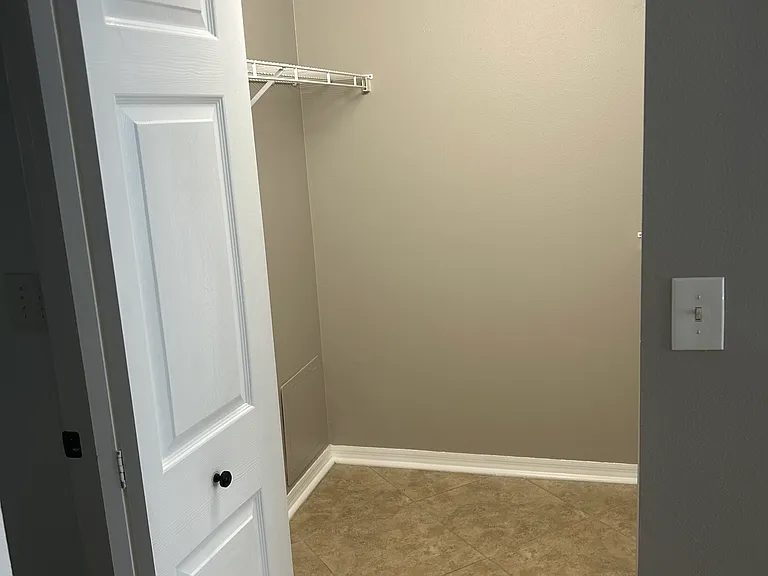 5616 Pinnacle Heights Cir #306 — Photo 16