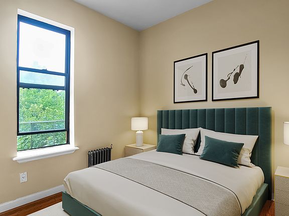 5th image of 429 Lenox Ave APT 17