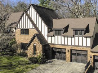 2010 Hudson St, Kalamazoo, MI 49008