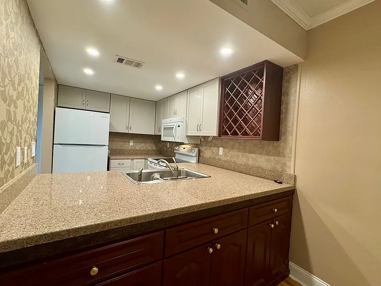 4570 Ringwood Mdw — Photo 5