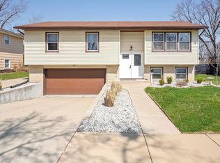 266 Marilyn Ave, Glendale Heights, IL 60139