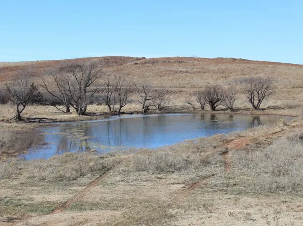 209 County Rd, Freedom, OK 73842