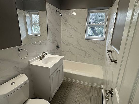 5th image of 122-138 E 7th St #128-203