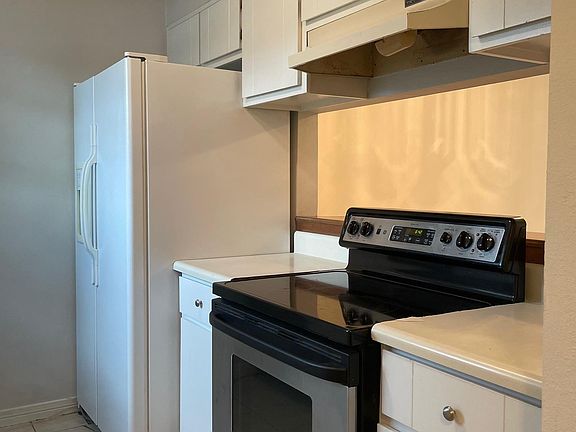 3rd image of 941 E Johnson Ave APT A