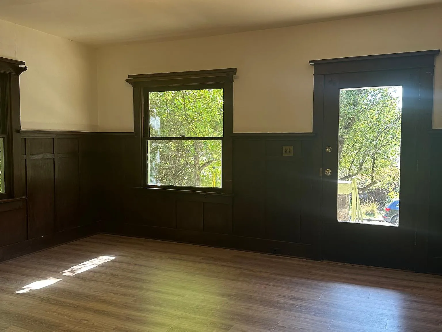 3 bed, 1.5 bath, 1520 sqft, $2,495 — Photo 2