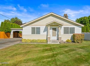 7803 W Nob Hill Blvd, Yakima, WA