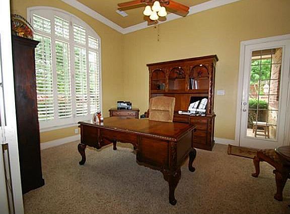 4th image of 1305 Bristlewood Dr