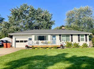 4041 Lester Dr NE, Grand Rapids, MI 49525