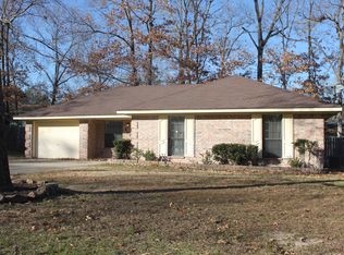 205 Bluebird Ln, Lufkin, TX 75904