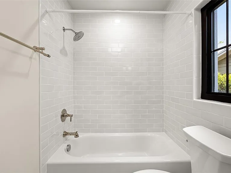 648 Fitzwalter Dr — Photo 14