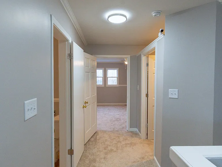 7712 N Spring Ln — Photo 11