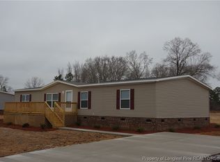 192 Dean Rd, Saint Pauls, NC 28384