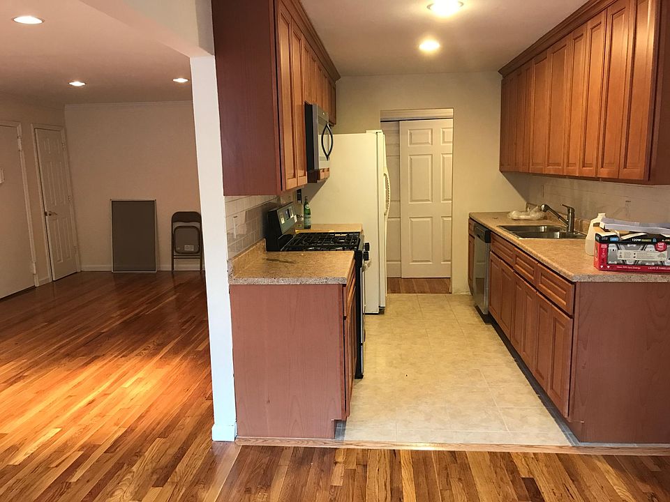 1st image of 160A Kearsing Pkwy