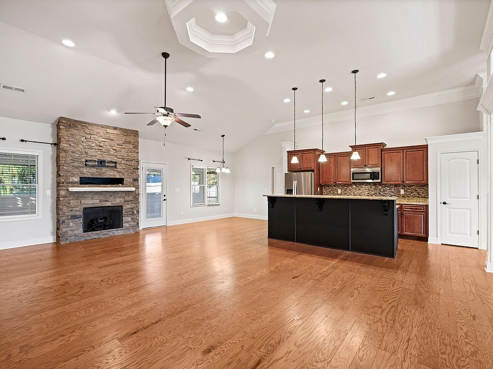 House on the Hillロンパースとボンネット 5940 Sunset Canyon Dr, Hixson, TN 37343 | Zillow