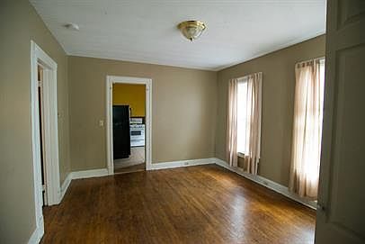 2nd image of 20 Sturges St Floor 1