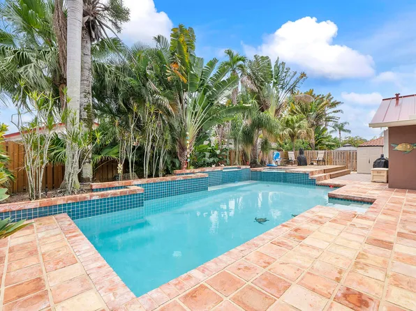 10662 NW 7th Place, Coral Springs, FL 33071