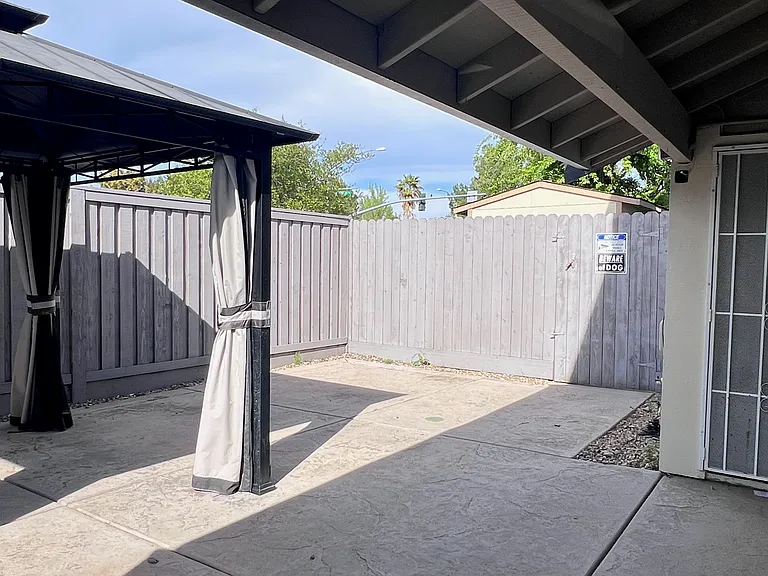 1001 Cirby Oaks Way — Photo 17