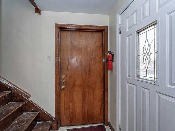 3rd image of 5501 Milan Ave
