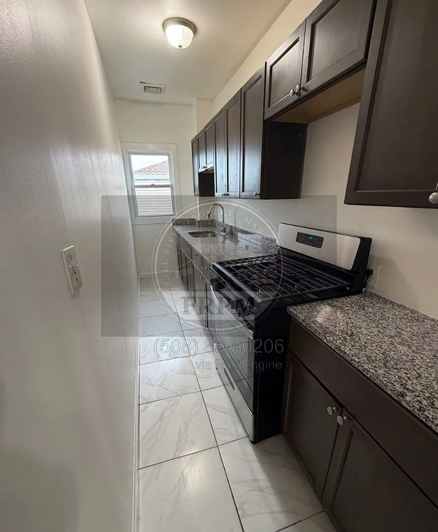 2 bed, 1.0 bath, $1,700 — Photo 3