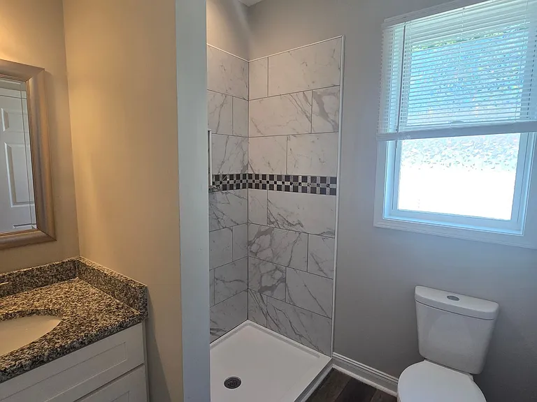 234-236 W Winchester St — Photo 11