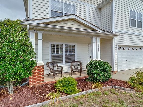 3rd image of 5609 Stowe Derby Dr