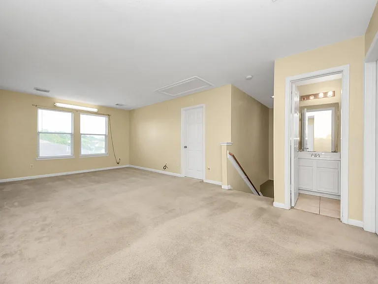 15202 Lynford Crest Dr — Photo 37