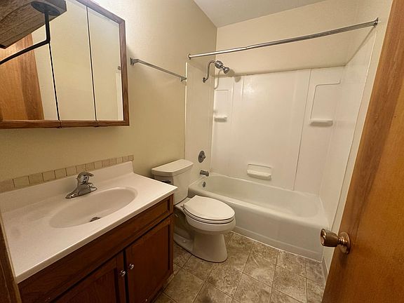 5th image of 1634 C St #3