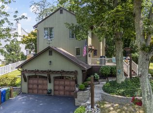 109 Woodward Ct, Neptune, NJ 07753