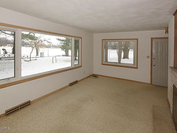 4th image of 64051 41st St