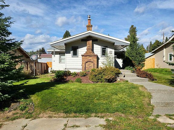 3rd image of 607 E A St