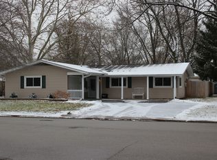 37 Briarcliff Rd, Montgomery, IL 60538