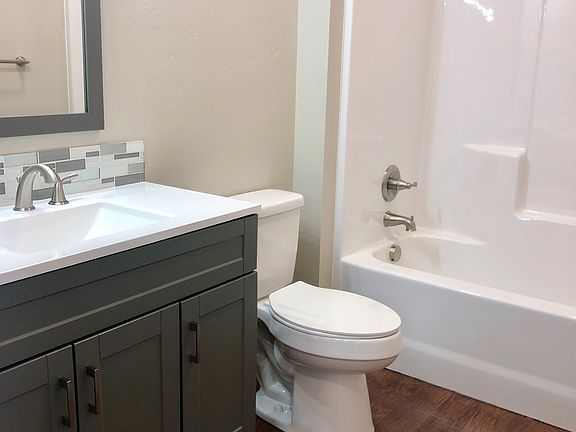5th image of 1520 S 8th St W #101
