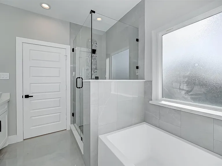 1718 Hardy St — Photo 20