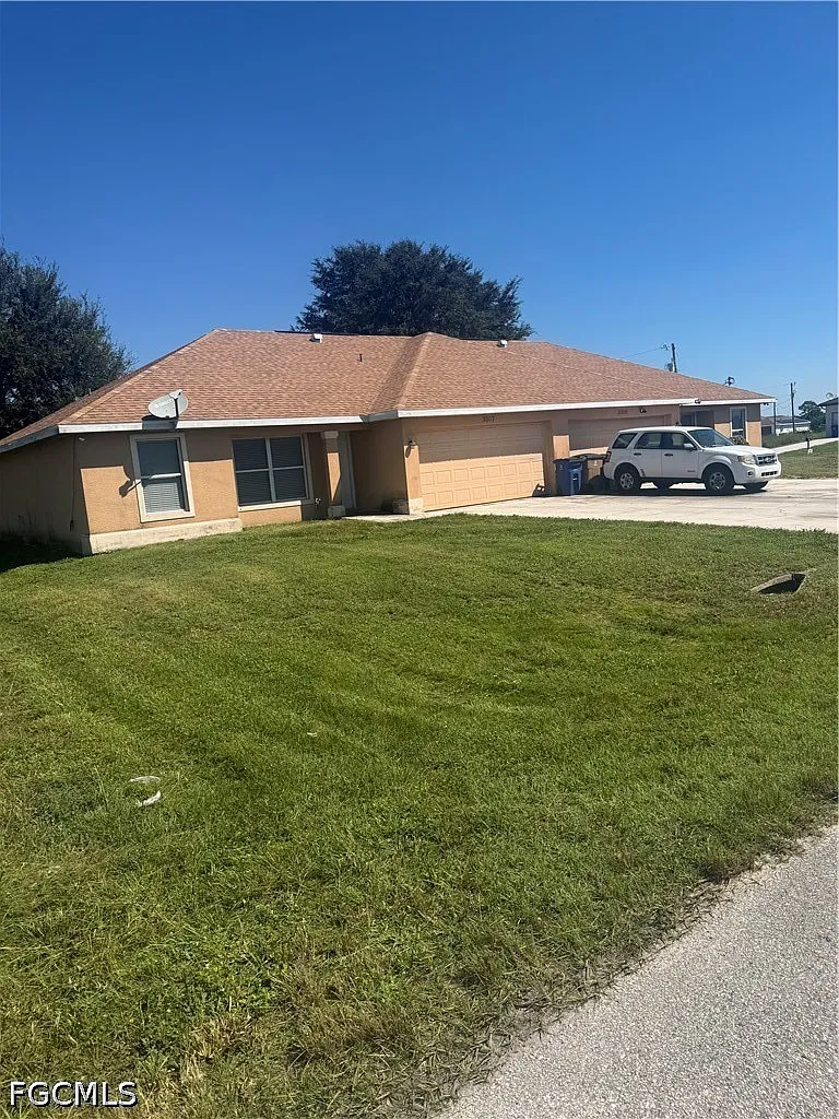 3 bed, 2.0 bath, 2442 sqft, $1,500 — Photo 1
