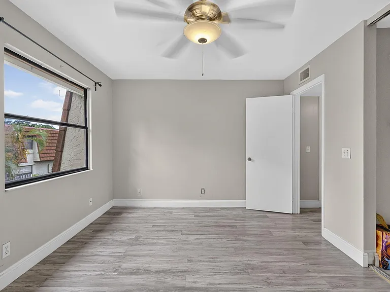 4825 NW 95th Ave #A — Photo 23