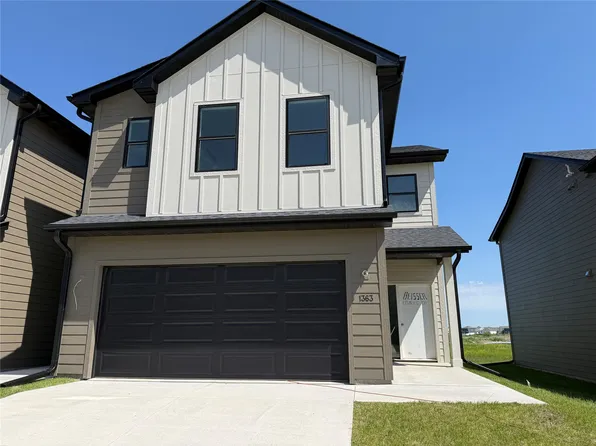 1363 Meadow Rose Pl, Waukee, IA 50263