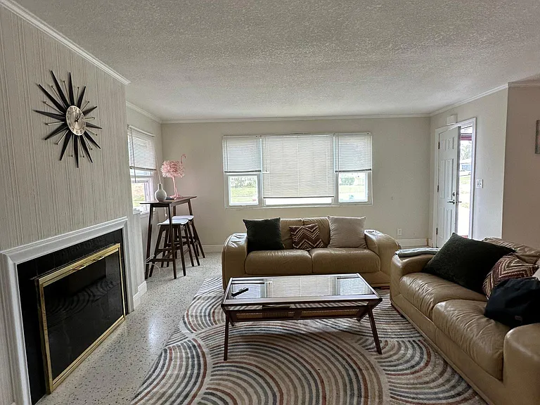 206 Gaines Ave — Photo 8