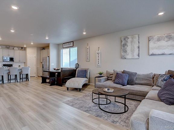 5th image of 2785 Black Hawk Place