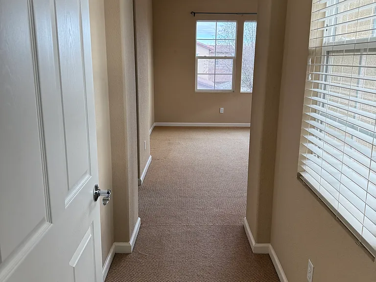 702 N San Marcos Dr — Photo 28