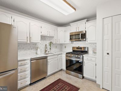 5225 Pooks Hill Rd APT 1527S, Bethesda, MD, 20814