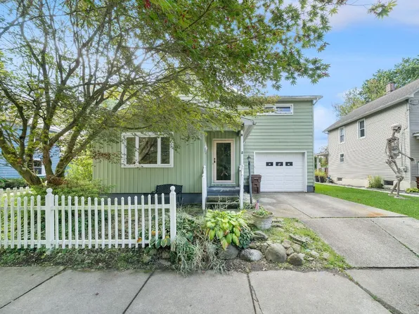 9834 Bateman Ave, Cranesville, PA 16410