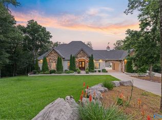 4048 Hawks Way NE, Huntsville, AL 35811