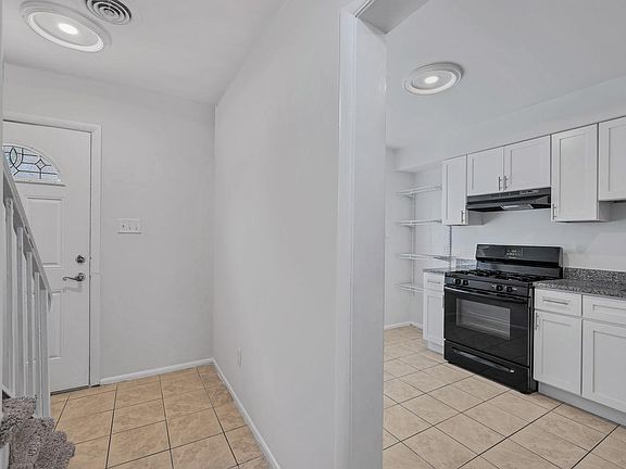 5th image of 628 Windomere Ave #734
