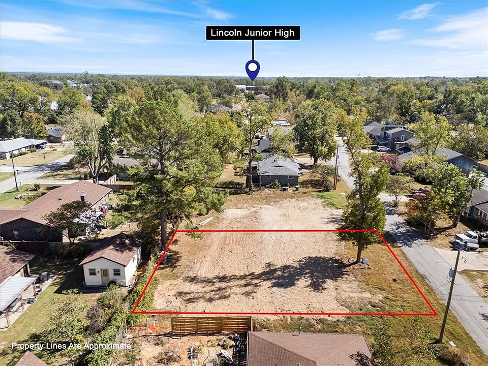 1st image of 804 NW 13th St #12