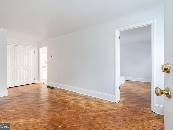 4th image of 47 W Central Ave #A