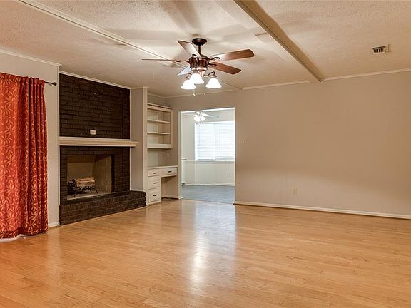 2nd image of 1309 Williams Cir
