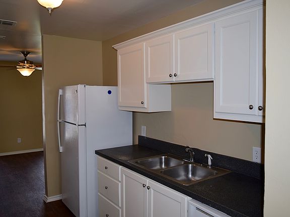 5th image of 10416 Westridge St